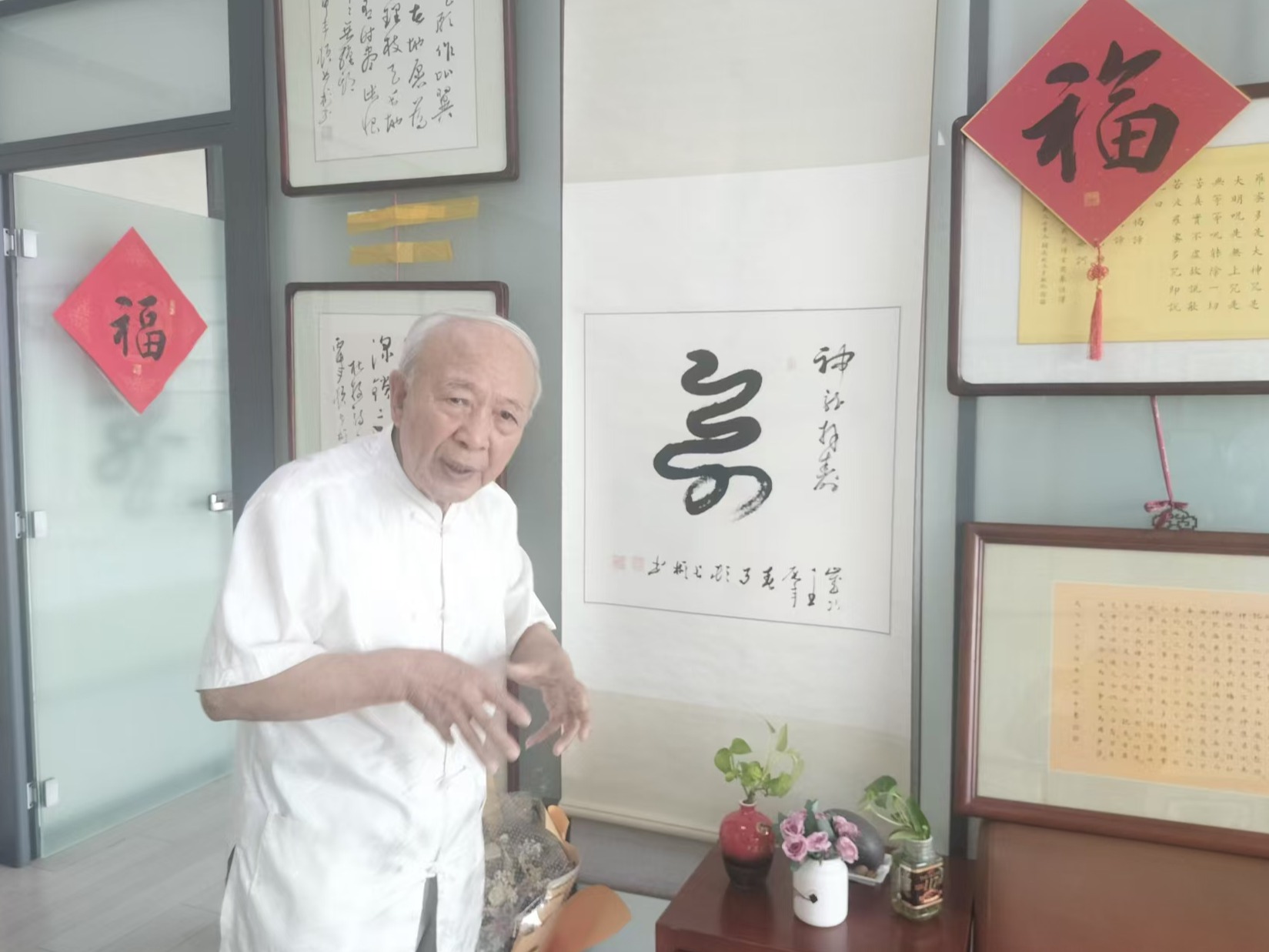 河北唐山：“龙韵墨香”——顿长彬龙文化书法展启幕