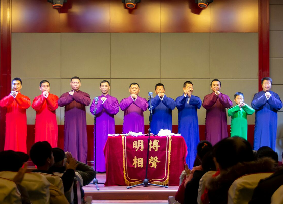 演出现场1.png