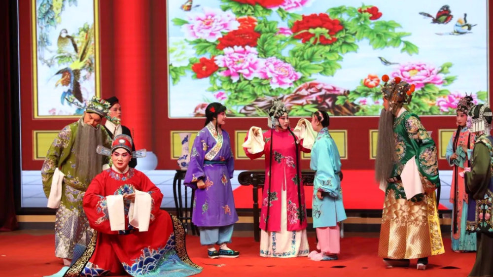 演出现场.jpg