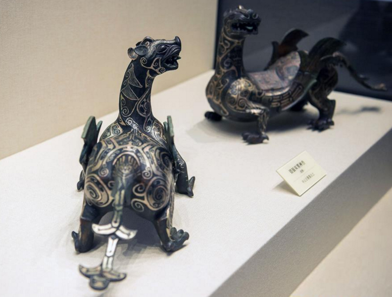 平山县中山国王陵陈列馆展出双翼神兽